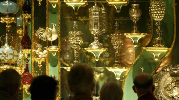 Ληστεία εκατομμυρίων στη Δρέσδη: Έκλεψαν κοσμήματα και θησαυρούς από μουσείο
