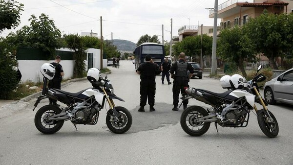 Έρευνες σε καταυλισμούς Ρομά για να βρουν τους δολοφόνους της 77χρονης στους Αγίους Θεοδώρους