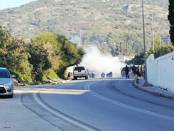 Σάμος: Επεισόδια στο ΚΥΤ - Έκλεισαν τα σχολεία της περιοχής