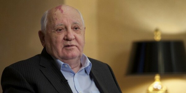 Μιχαήλ Γκορμπατσόφ: Στο νοσοκομείο με πνευμονία