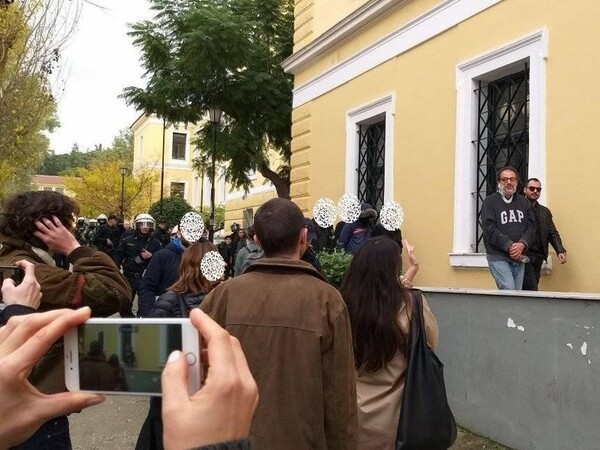 Δημήτρης Ινδαρές: Οι πρώτες δηλώσεις του σκηνοθέτη που συνελήφθη στο Κουκάκι