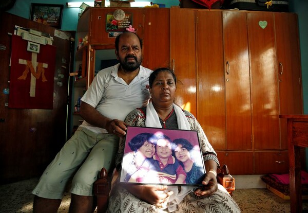 Ινδία: Ζευγάρι έχασε τρία παιδιά στο τσουνάμι και δημιούργησε ορφανοτροφείο