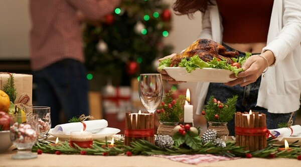 ΕΣΕΕ: Ακριβότερο φέτος το χριστουγεννιάτικο τραπέζι - Γιατί αυξήθηκε το κόστος