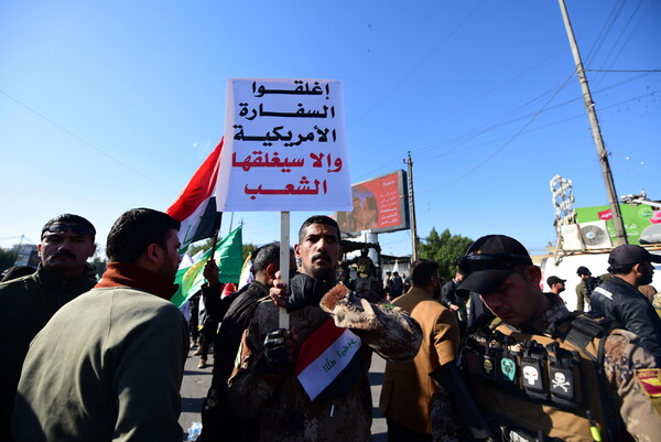 Ιράκ: Εκκενώθηκε η αμερικανική πρεσβεία στη Βαγδάτη ύστερα από εισβολή διαδηλωτών