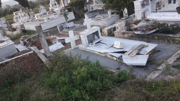 Καλαμάτα: Βανδάλισαν νεκροταφείο - Έσπασαν τάφους και ξέθαψαν σορό