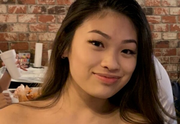 «Λάθος στην αναισθησία»: 18χρονη έπεσε σε κώμα μετά από πλαστική στήθους