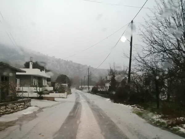 Κακοκαιρία Ζηνοβία: Προβλήματα από τις χιονοπτώσεις σε Στερέα Ελλάδα, Κρήτη και Πελοπόννησο