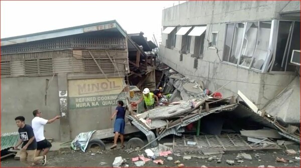 Σεισμός στις Φιλιππίνες: Μία εξάχρονη νεκρή - Καταπλακώθηκε από τοίχο