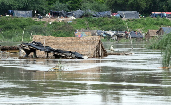 Κλιματική αλλαγή: 50 εκ. άνθρωποι θα εκτοπίζονται κάθε χρόνο λόγω της υπερχείλισης ποταμών