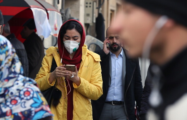 Η ατμοσφαιρική ρύπανση «πνίγει» την Τεχεράνη - Έκλεισαν τα σχολεία για λόγους ασφαλείας