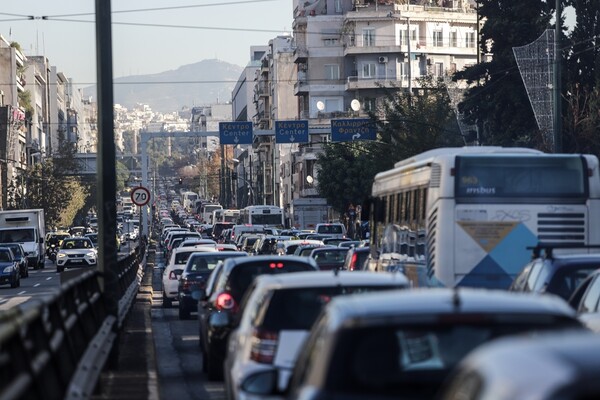 Τέλη κυκλοφορίας: Δεν θα δοθεί άλλη παράταση - Πότε έρχονται τα πρόστιμα