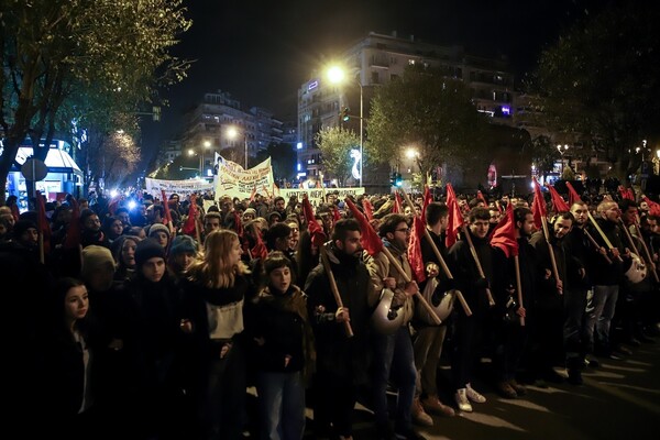 Θεσσαλονίκη: Προσαγωγές μετά την πορεία για την δολοφονία Γρηγορόπουλου - Μεγάλη αστυνομική επιχείρηση