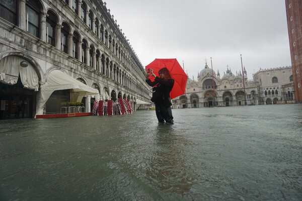 Βενετία: Οι πλημμύρες έπληξαν τον τουρισμό - Σε πτώση οι κρατήσεις στα ξενοδοχεία