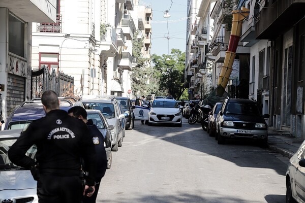 Βρέθηκε χειροβομβίδα σε εγκαταλελειμμένο κτίριο στα Εξάρχεια