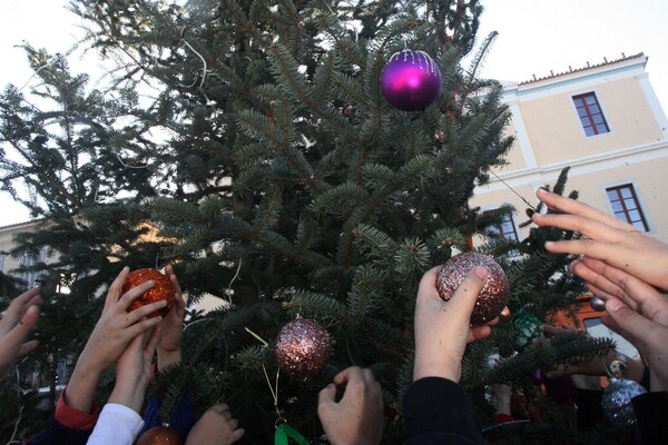 Πότε κλείνουν τα σχολεία για τα Χριστούγεννα