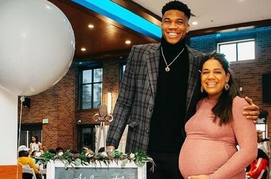 Γιάννης Αντετοκούνμπο και Μαράια έκαναν baby shower λίγο πριν την γέννηση του παιδιού τους