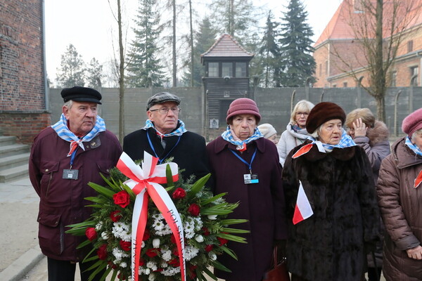Άουσβιτς: Οι επιζήσαντες επιστρέφουν στο μαρτυρικό στρατόπεδο συγκέντρωσης