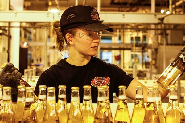 Η Molson Coors Brewing Company στην Άμβυξ