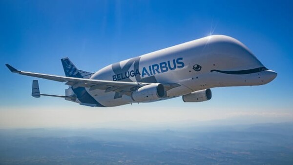 Beluga XL: Στους αιθέρες η θηριώδης «ιπτάμενη φάλαινα» της Airbus