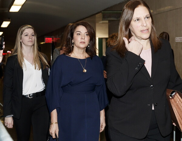 Δίκη Γουάινστιν: «Προσπαθούσα να παλέψω» λέει η Αναμπέλα Σιόρα, ηθοποιός των The Sopranos