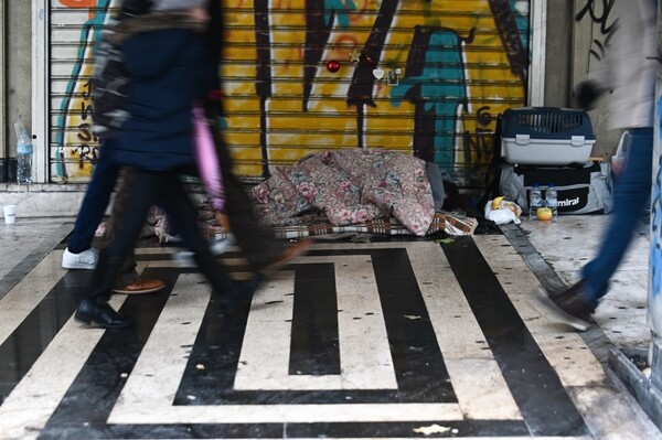 Δήμος Αθηναίων: Παρατείνονται τα μέτρα προστασίας από το ψύχος για τους άστεγους