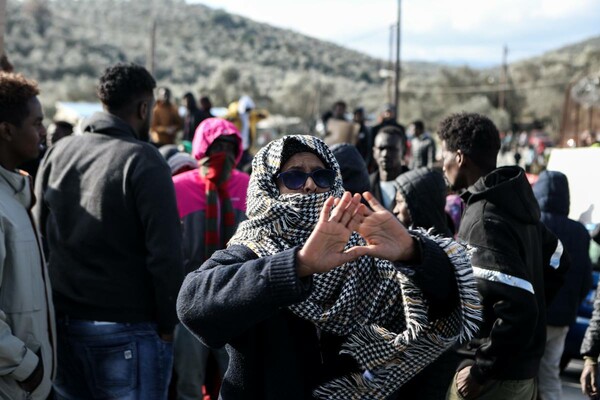 Προσφυγική κρίση: Ανοιχτή επιστολή στον Μηταράκη έστειλαν 17 ανθρωπιστικές οργανώσεις