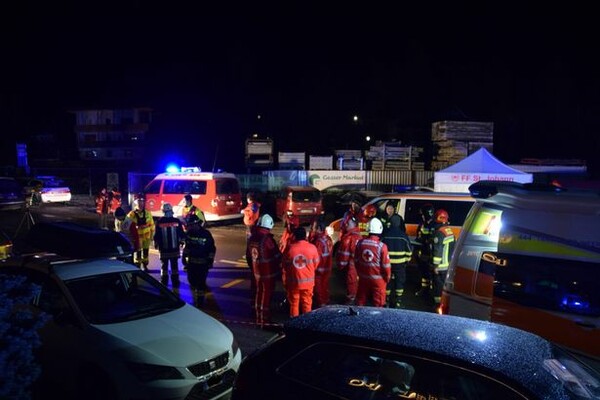 Σοκαριστικό τροχαίο στην Ιταλία: Αυτοκίνητο έπεσε πάνω σε τουρίστες - Έξι νεκροί και 11 τραυματίες