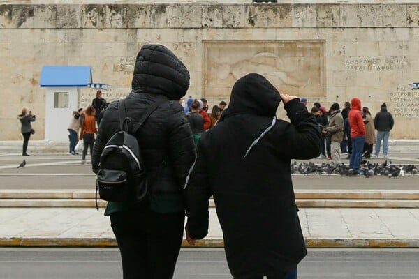 Καιρός: Πέφτει η θερμοκρασία - Πού θα βρέξει