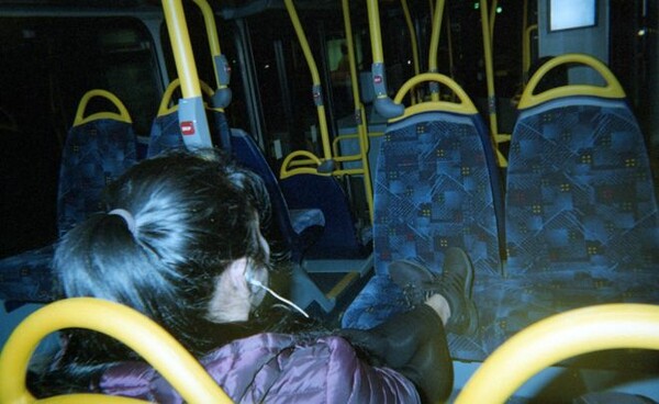 Ο άνδρας που κοιμάται 21 χρόνια στα λεωφορεία - Συγκλονιστικό αφιέρωμα του BBC