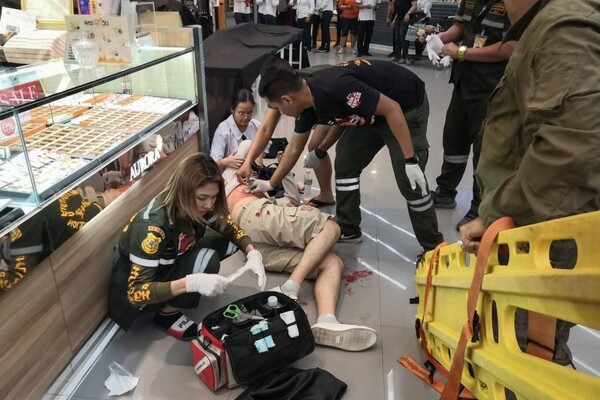 Ταϊλάνδη: Τρεις νεκροί σε ληστεία κοσμηματοπωλείου - Ένα δίχρονο παιδί μεταξύ των θυμάτων