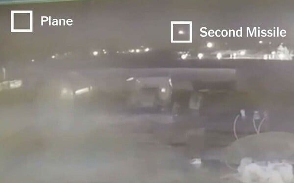 New York Times: Νέο βίντεο ντοκουμέντο δείχνει δύο ιρανικούς πυραύλους να πλήττουν το ουκρανικό Boeing