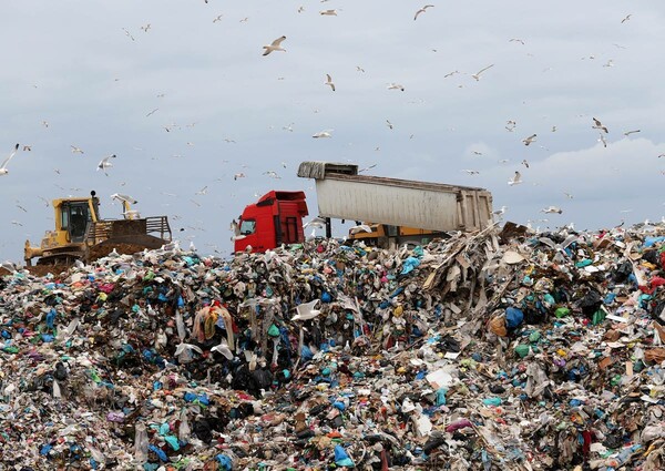 Κλείνει η χωματερή στη Φυλή έως το 2025 - Το σχέδιο της Περιφέρειας Αττικής για τα σκουπίδια
