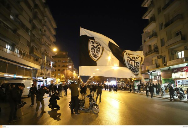 Θεσσαλονίκη: Σε εξέλιξη συλλαλητήριο οπαδών του ΠΑΟΚ