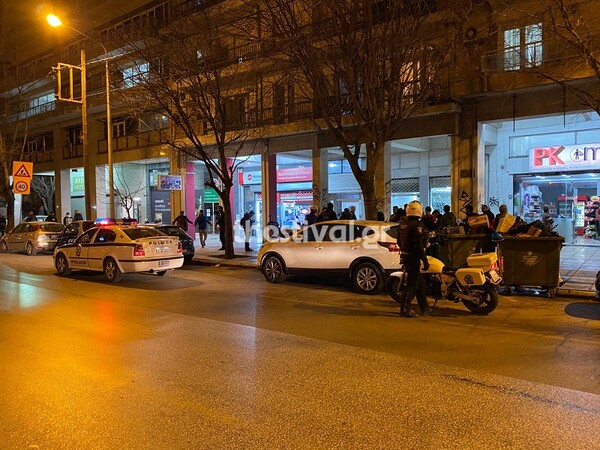 Θεσσαλονίκη: Αιματηρή συμπλοκή με ρόπαλα και μαχαίρια- 2 τραυματίες