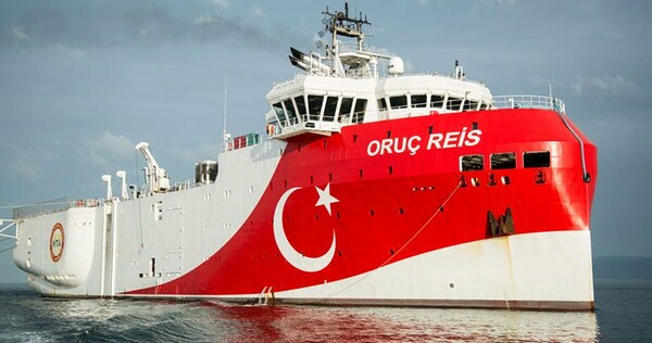 Τουρκικό ερευνητικό σκάφος πλέει σε ελληνική υφαλοκρηπίδα - Το ΠΝ στέλνει φρεγάτα
