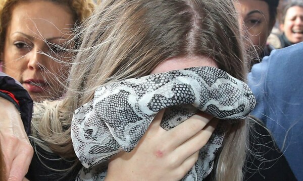 Η γυναίκα που καταδικάστηκε πως κατήγγειλε ψευδώς ομαδικό βιασμό στην Κύπρο δηλώνει πως έζησε έναν «εφιάλτη»