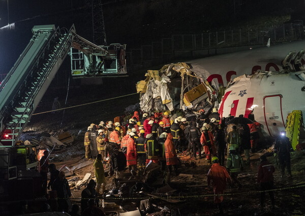 Τουρκία: Τρεις οι νεκροί του αεροπορικού δυστυχήματος - «Το αεροσκάφος θα μπορούσε να έχει εκραγεί»