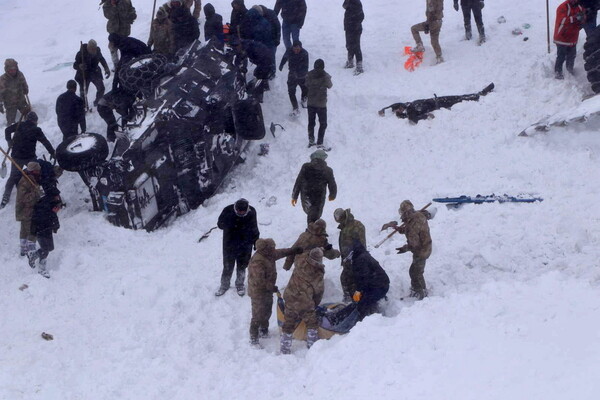 Τραγωδία στην Τουρκία: Τουλάχιστον 23 νεκροί από χιονοστιβάδες