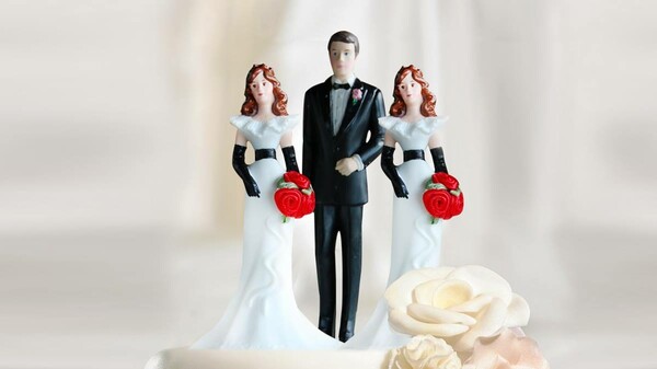 ΗΠΑ: Ομόφωνα «ναι» στην αποποινικοποίηση της πολυγαμίας λέει η γερουσία στη Γιούτα