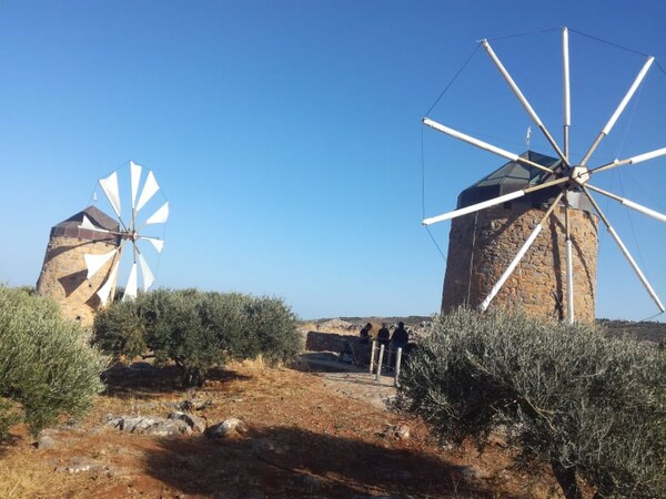 Ζευγάρι Αυστριακών έδωσε ξανά ζωή στους παλιούς μύλους στο Μεραμπέλο