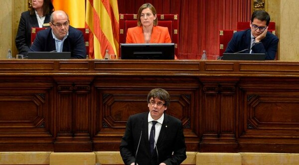 Καταλονία: Άφαντος ο Κάρλες Πουτζδεμόν- Ο γενικός εισαγγελέας της Ισπανίας ζητά σωρεία κατηγοριών