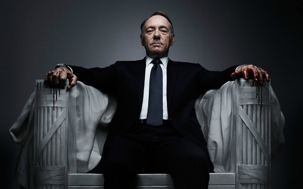 Τέλος ο Frank Underwood από το «Ηouse of Cards» - To Netflix απέλυσε τον Σπέισι