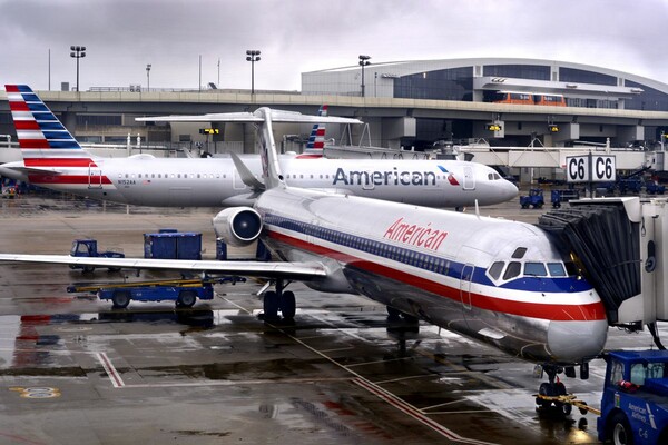 Κοροναϊός: Η American Airlines ανέστειλε τις πτήσεις προς το Μιλάνο