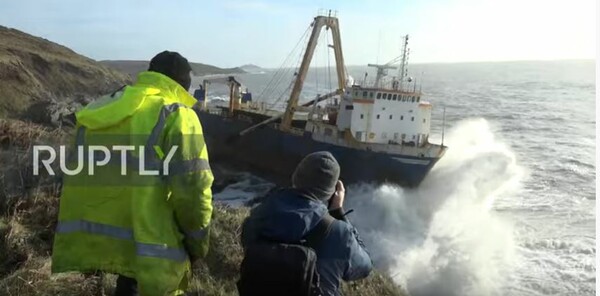 Πλοίο «φάντασμα» προσάραξε στις ακτές της Ιρλανδίας - Ταξίδευε στον Ατλαντικό για πάνω από έναν χρόνο