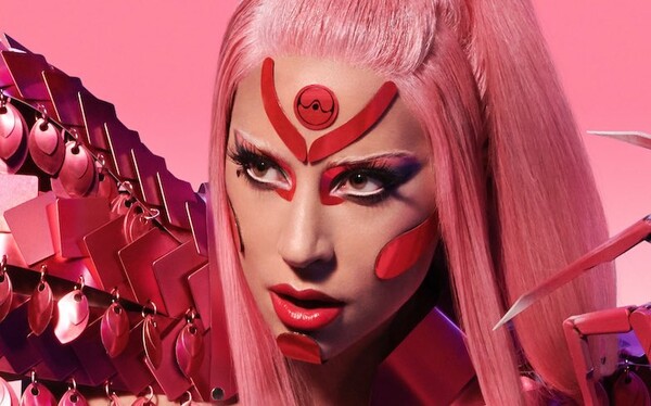 Lady Gaga: Στη δημοσιότητα νέο teaser από το βίντεο κλιπ του Stupid Love