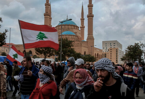 Σε οικονομικό αδιέξοδο ο Λίβανος για πρώτη φορά στην ιστορία του