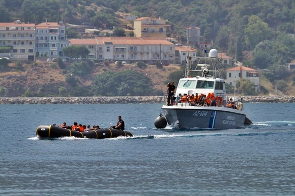 Τουλάχιστον 148 νέοι πρόσφυγες και μετανάστες έφτασαν στα ελληνικά νησιά