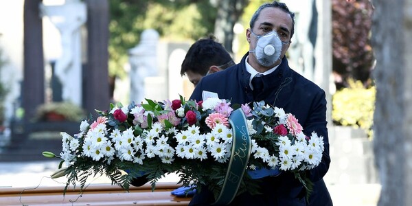 Δραματικός απολογισμός στην Ιταλία: 475 νεκροί σε 24 ώρες και 4.207 νέα κρούσματα κορωνοϊού