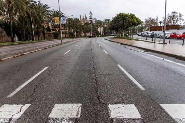 Απόκοσμη Ισπανία λόγω πανεθνικής καραντίνας: Έρημοι δρόμοι και εκκωφαντική σιωπή λόγω κορωνοϊού