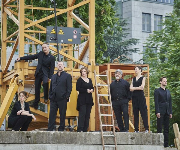 Φωνές στο Χώρο (Neue Vocalsolisten Stuttgart)
